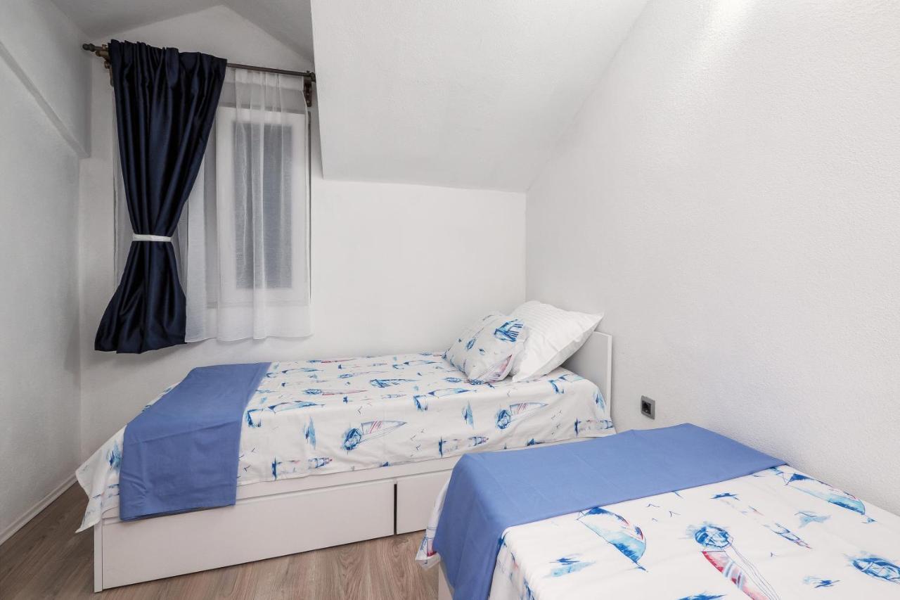 Holiday Home Beyla Pucisca Esterno foto